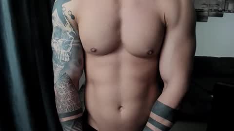 Snapshot of richarddarell chatting on October 21, 4:46 am RichardDarell online show from October 21, 4:46 am