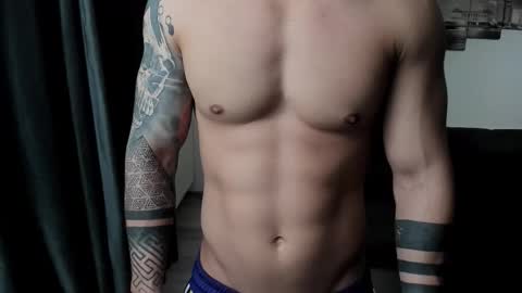 Snapshot of richarddarell chatting on October 26, 5:24 am RichardDarell online show from October 26, 5:24 am