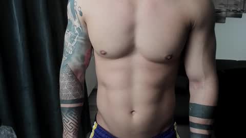 Snapshot of richarddarell chatting on November 22, 6:01 am RichardDarell online show from November 22, 6:01 am