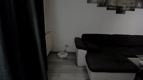 Snapshot of richarddarell chatting on December 17, 5:46 am RichardDarell online show from December 17, 5:46 am