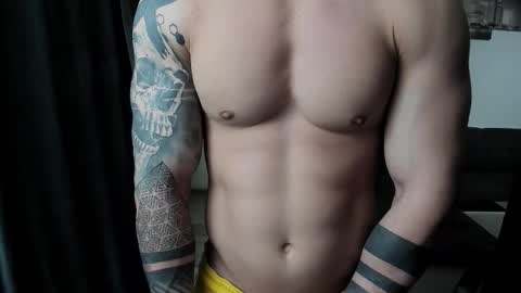 RichardDarell online show from December 20, 6:20 am