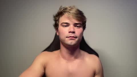 Snapshot of richardhard3 chatting on January 5, 1:03 am richardhard3 online show from January 5, 1:03 am