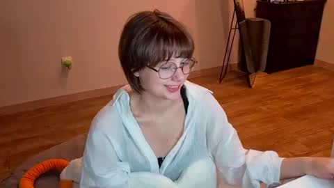 Luna online show from June 19, 6:56 pm