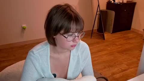 Luna online show from July 1, 6:51 pm