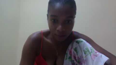 Snapshot of richella34 chatting on June 3, 6:27 am richella34 online show from June 3, 6:27 am