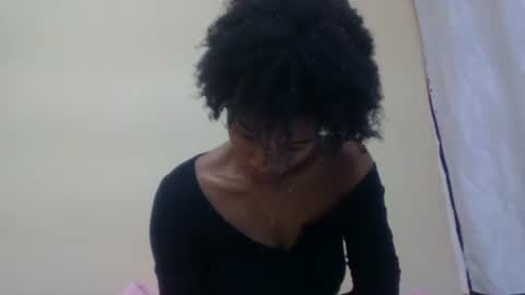 Snapshot of richella34 chatting on June 6, 8:19 am richella34 online show from June 6, 8:19 am