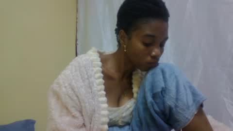 Snapshot of richella34 chatting on June 14, 2:24 am richella34 online show from June 14, 2:24 am