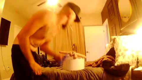 Snapshot of richierich813 chatting on October 2, 2:29 am richierich813 online show from October 2, 2:29 am