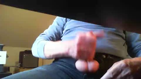 Snapshot of richiexxl chatting on April 19, 3:55 pm Richie online show from April 19, 3:55 pm
