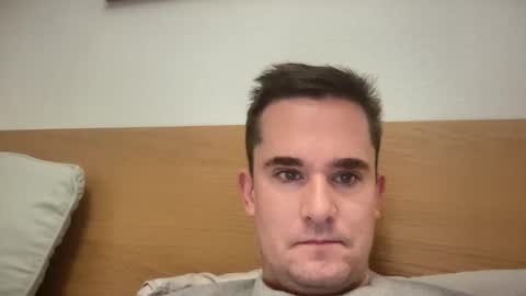 londongent online show from October 6, 8:45 am