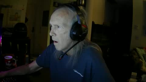 Snapshot of rickl56 chatting on April 14, 2:50 am rickl56 online show from April 14, 2:50 am