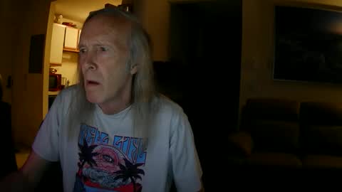 Snapshot of rickl56 chatting on June 3, 12:24 am rickl56 online show from June 3, 12:24 am