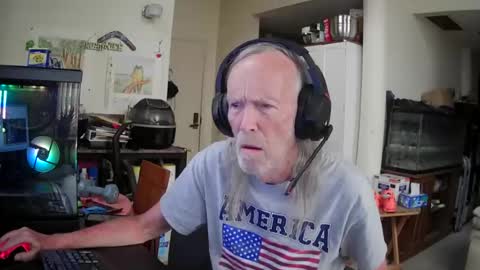 Snapshot of rickl56 chatting on July 15, 7:41 pm rickl56 online show from July 15, 7:41 pm