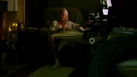 PINK HOLE TWINK online show from November 12, 4:57 am