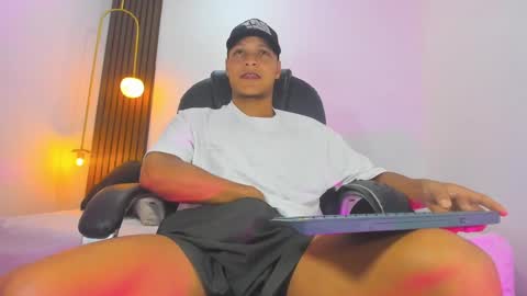 Ricky  online show from February 10, 9:36 pm