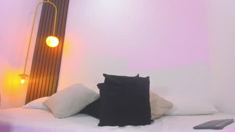 Ricky  online show from February 11, 12:59 am