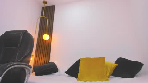 Ricky  online show from February 11, 11:33 pm