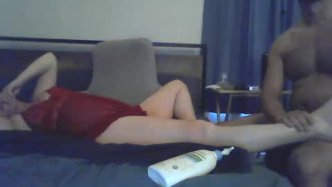 Snapshot of rickyandluucy chatting on June 13, 4:16 pm RickyandLuucy online show from June 13, 4:16 pm