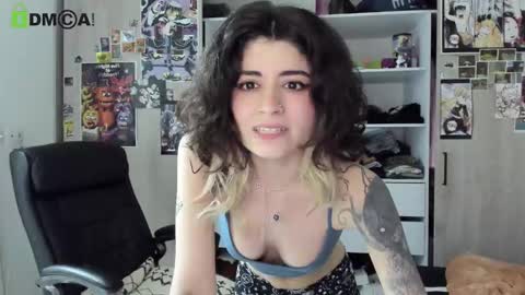 Snapshot of rickydicot_13 chatting on January 6, 2:37 am RickyDicot 13 online show from January 6, 2:37 am