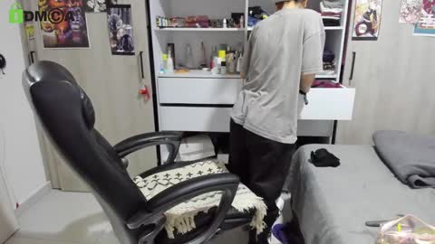 Snapshot of rickydicot_13 chatting on January 25, 2:15 am RickyDicot 13 online show from January 25, 2:15 am