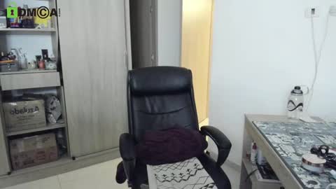 Snapshot of rickydicot_13 chatting on September 19, 2:13 am RickyDicot 13 online show from September 19, 2:13 am