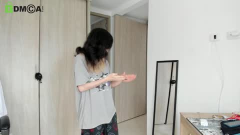 Snapshot of rickydicot_13 chatting on December 14, 8:57 pm RickyDicot 13 online show from December 14, 8:57 pm