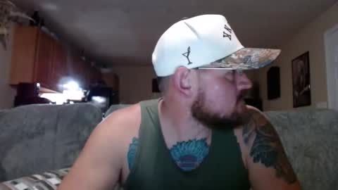 Snapshot of rickyrodeos chatting on January 8, 11:07 pm Ricky Rodeo online show from January 8, 11:07 pm