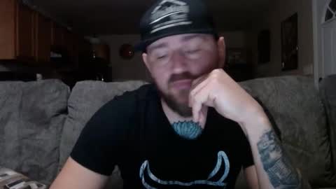Snapshot of rickyrodeos chatting on January 19, 1:31 am Ricky Rodeo online show from January 19, 1:31 am
