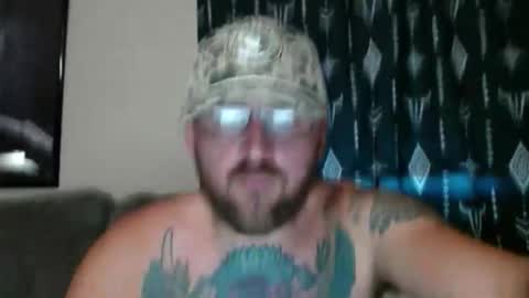 Snapshot of rickyrodeos chatting on May 27, 12:18 am Ricky Rodeo online show from May 27, 12:18 am