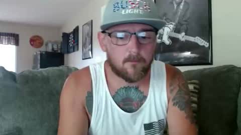 Snapshot of rickyrodeos chatting on May 31, 4:25 pm Ricky Rodeo online show from May 31, 4:25 pm