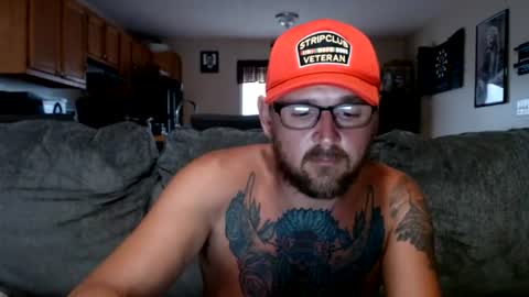 Snapshot of rickyrodeos chatting on June 17, 11:49 pm Ricky Rodeo online show from June 17, 11:49 pm