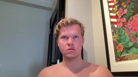 Snapshot of rico_self_facial chatting on June 20, 8:28 am Rico online show from June 20, 8:28 am