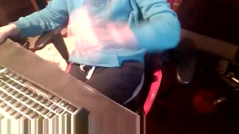 Snapshot of ricoangelpt chatting on March 3, 6:25 pm ricoangelpt online show from March 3, 6:25 pm