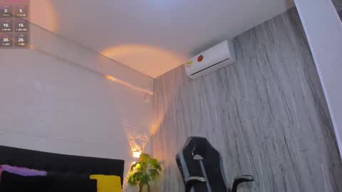 RicoBrowm online show from January 16, 10:32 am