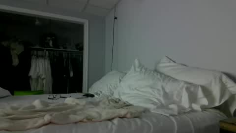 Snapshot of ricochet575 chatting on March 9, 3:05 pm ricochet575 online show from March 9, 3:05 pm