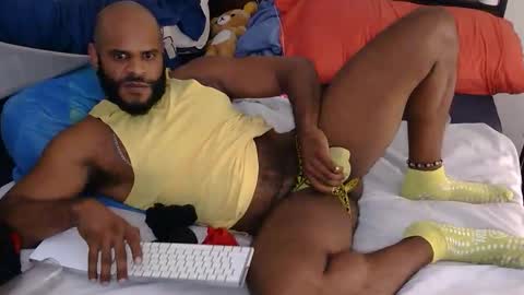 Snapshot of rider853 chatting on March 19, 11:20 pm rider853 online show from March 19, 11:20 pm