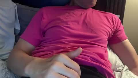 Snapshot of riderunlift50 chatting on April 16, 2:12 am riderunlift50 online show from April 16, 2:12 am