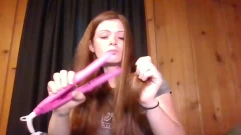 Snapshot of ridinghoodred chatting on June 16, 10:12 pm ridinghoodred online show from June 16, 10:12 pm