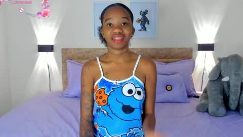 Snapshot of rihana_hot01 chatting on May 17, 12:34 pm ri ri online show from May 17, 12:34 pm