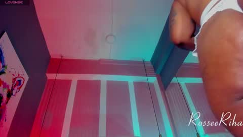 Snapshot of rihanna_rose chatting on March 1, 6:43 pm Riha online show from March 1, 6:43 pm