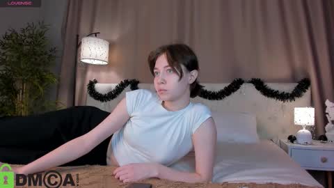 rihanna_walker online show from December 2, 1:00 am