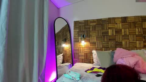 Sara online show from September 24, 10:18 am