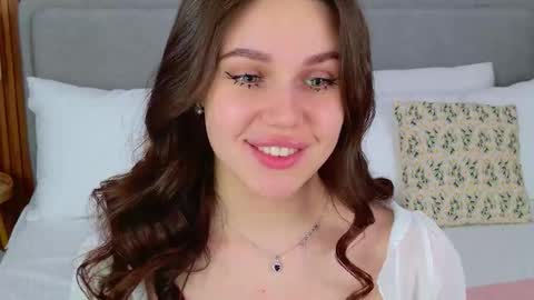 Rihanna online show from December 15, 5:39 pm