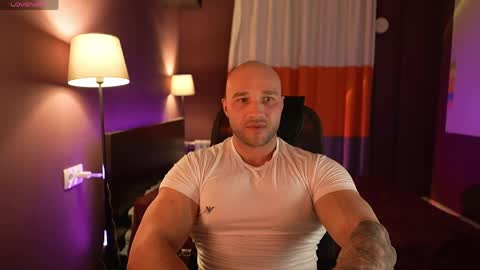 Snapshot of rikadler chatting on April 16, 4:52 pm rikadler online show from April 16, 4:52 pm