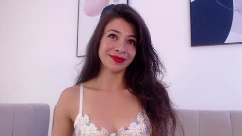 Riley online show from February 8, 11:02 pm