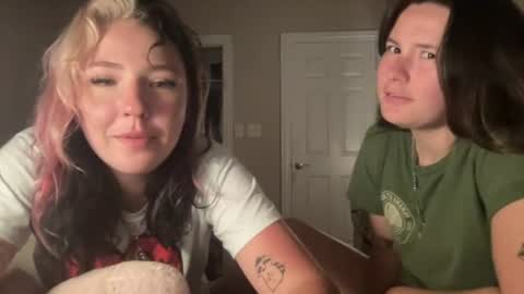 rileycooperrr online show from June 11, 4:32 am