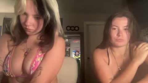 Snapshot of rileycooperrrr chatting on July 3, 4:19 am rileycooperrrr online show from July 3, 4:19 am