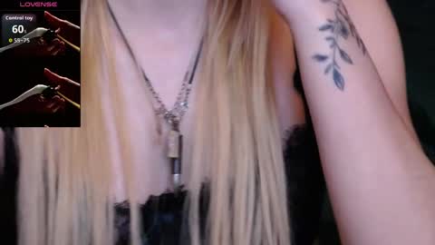 rileylannax online show from April 4, 3:05 am
