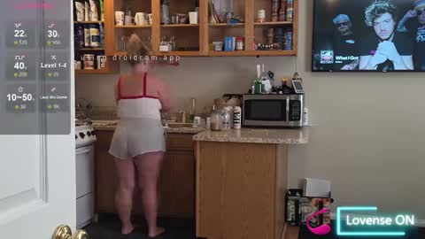 Snapshot of rileylogan chatting on March 26, 5:51 pm Riley Logan online show from March 26, 5:51 pm