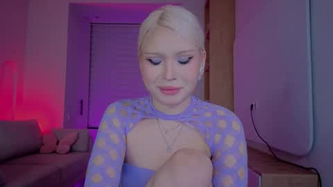 rileymee online show from October 4, 1:09 pm